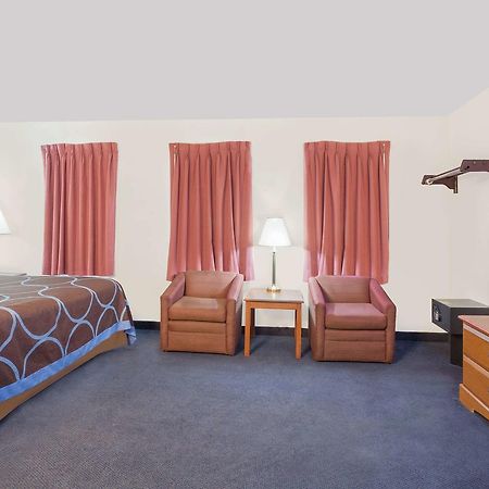 Super 8 By Wyndham Middletown Motel Buitenkant foto