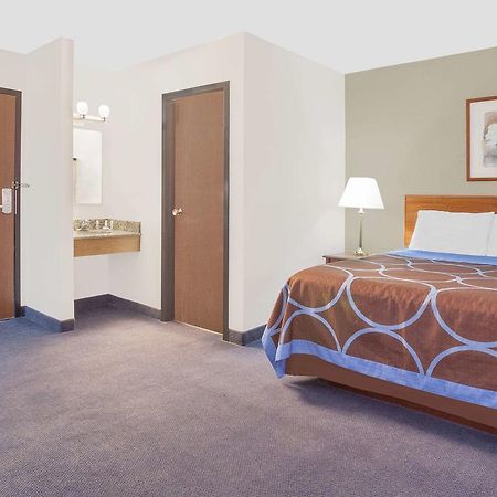 Super 8 By Wyndham Middletown Motel Buitenkant foto