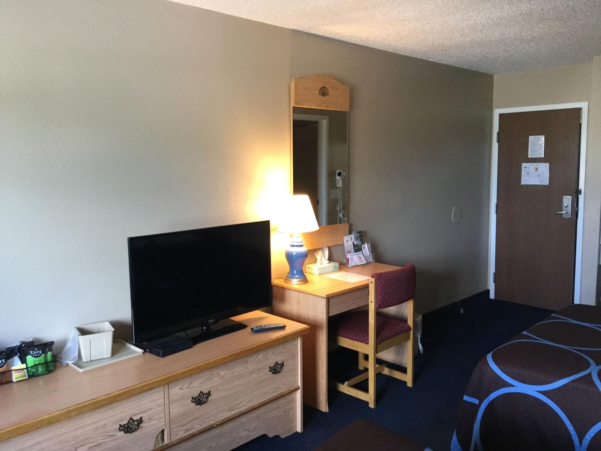 Super 8 By Wyndham Middletown Motel Buitenkant foto