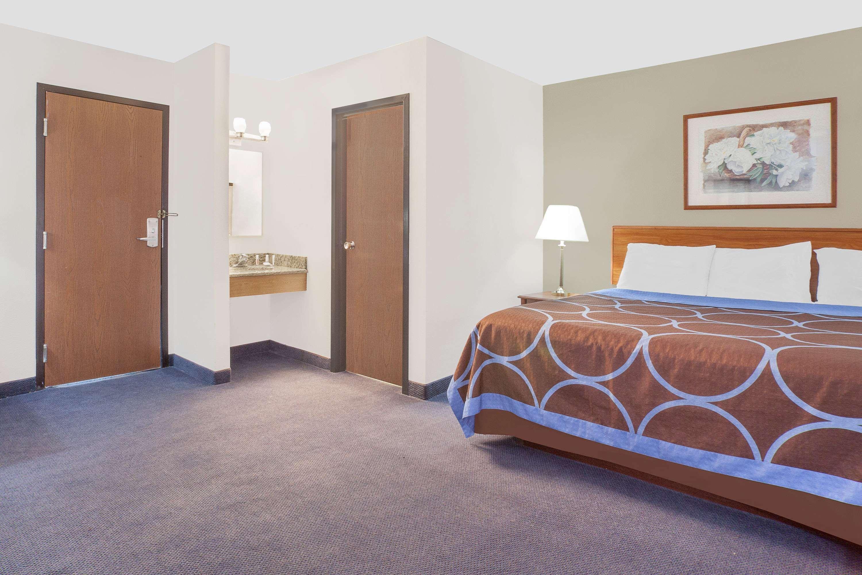 Super 8 By Wyndham Middletown Motel Buitenkant foto